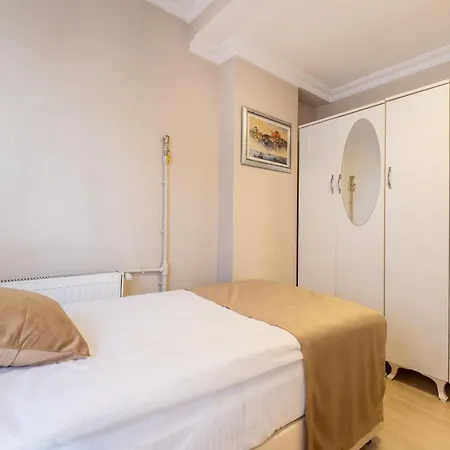 And Residences In Nisantasi Hotell 3*