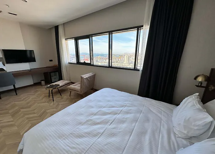 And Residences In Nisantasi 3*